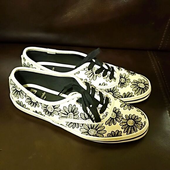KATE SPADE X KEDS Daisy Print Sneakers - Size 6 1/2 - Picture 1 of 9